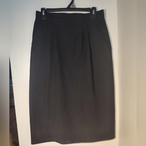 Elegant Black Women's Skirt Size 12 #448 - Picture 1 of 5